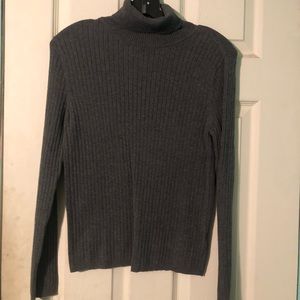 Women’s turtle neck top.
